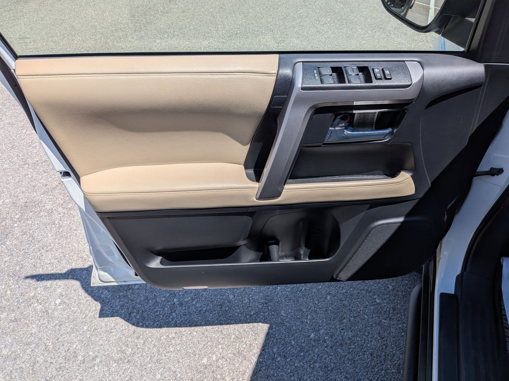 2023 Toyota 4Runner SR5 Premium w/ Third Row Seating