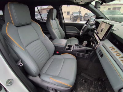 2025 Toyota 4Runner i-FORCE MAX Hybrid Trailhunter