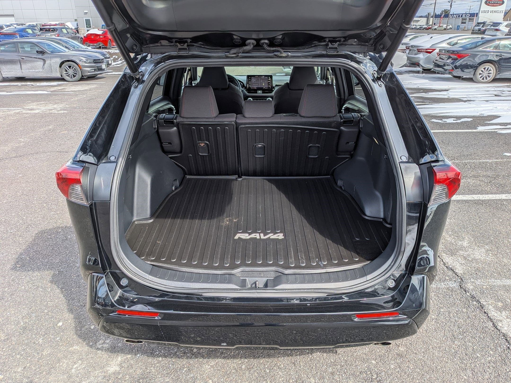 2022 Toyota RAV4 Prime SE w/ Weather & Moonroof Pkg