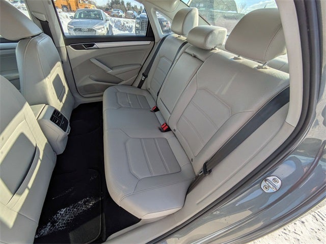 2019 Volkswagen Passat 2.0T Wolfsburg