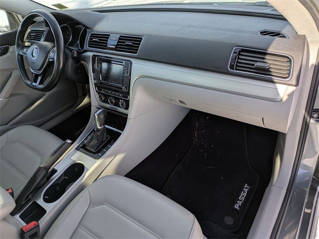 2019 Volkswagen Passat 2.0T Wolfsburg