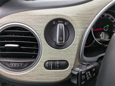 2018 Volkswagen Beetle 2.0T Coast