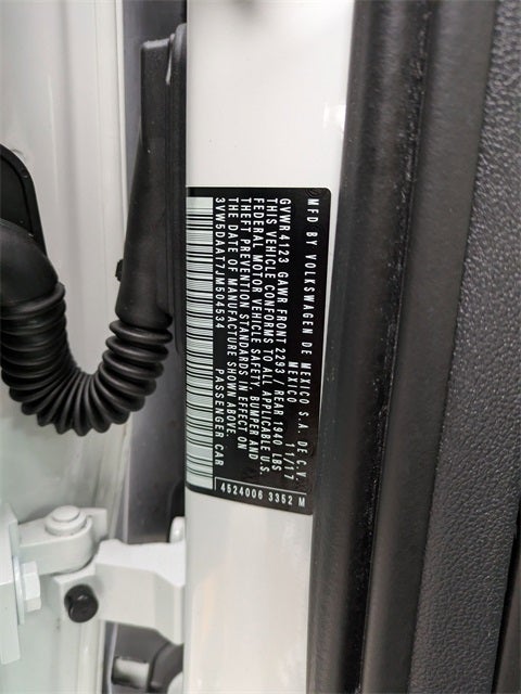 2018 Volkswagen Beetle 2.0T Coast