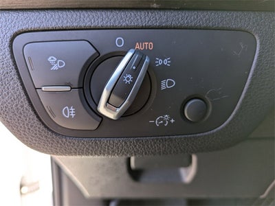 2024 Audi Q5 40 Premium quattro