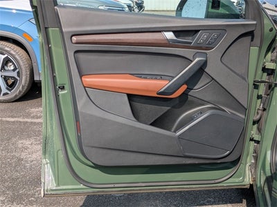 2025 Audi Q5 40 Premium quattro