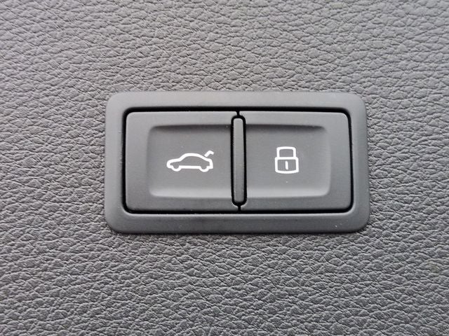 2023 Audi Q5 40 Premium Plus quattro