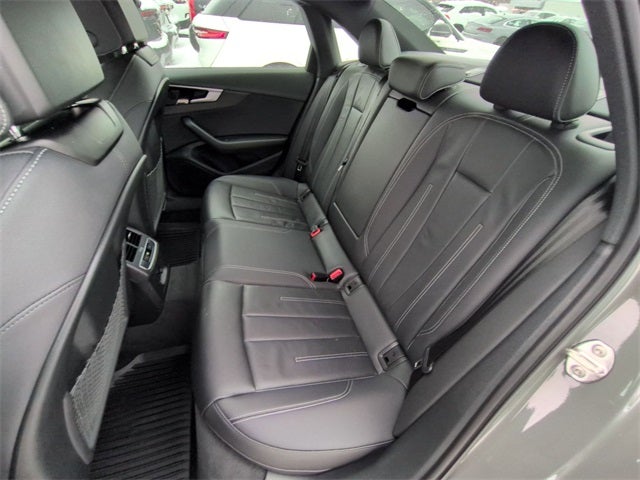 2023 Audi A4 45 S line Premium quattro