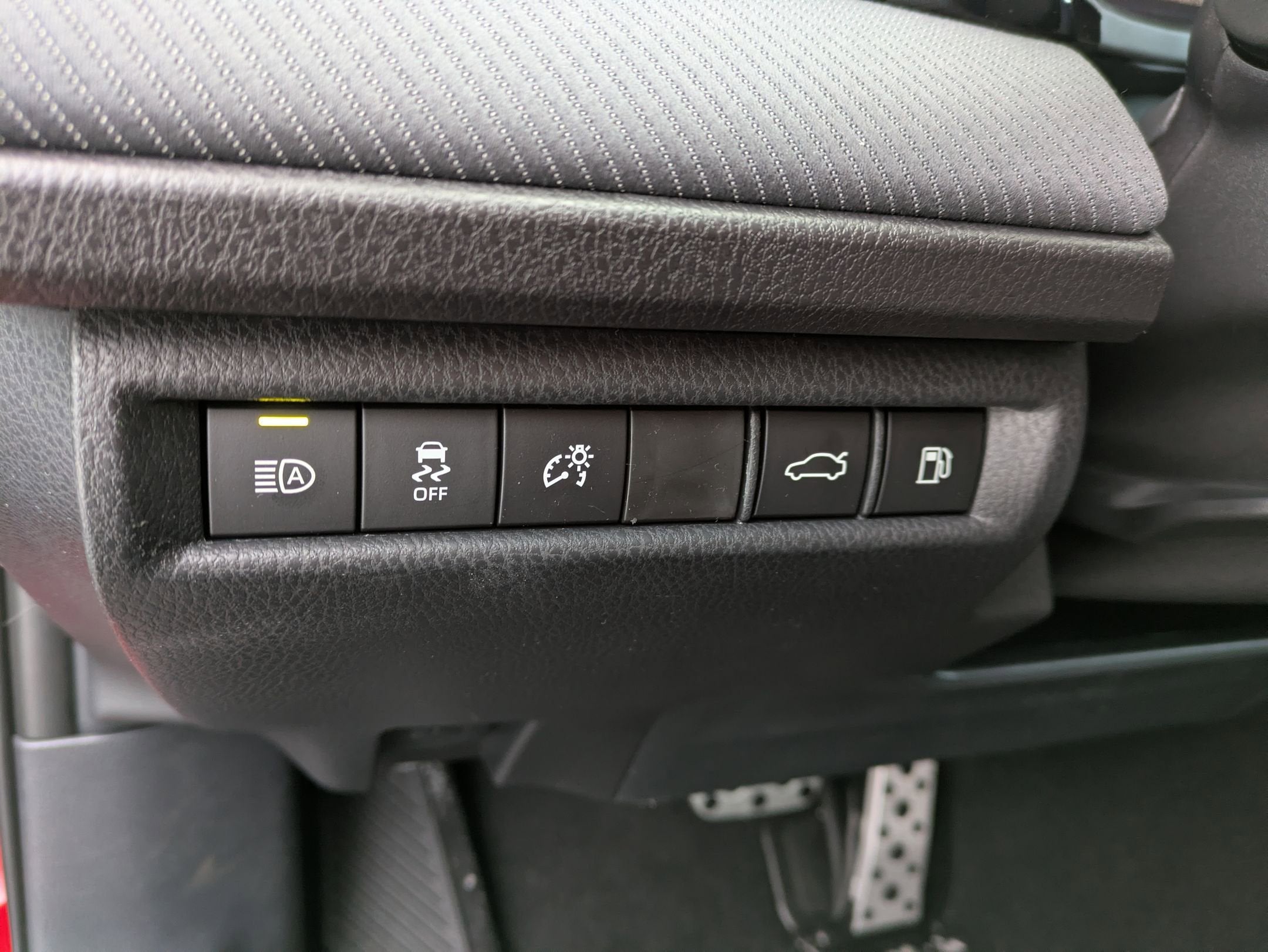 2026 Toyota Camry SE AWD