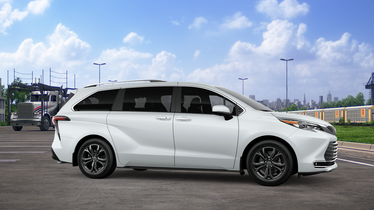 2026 Toyota Sienna Platinum