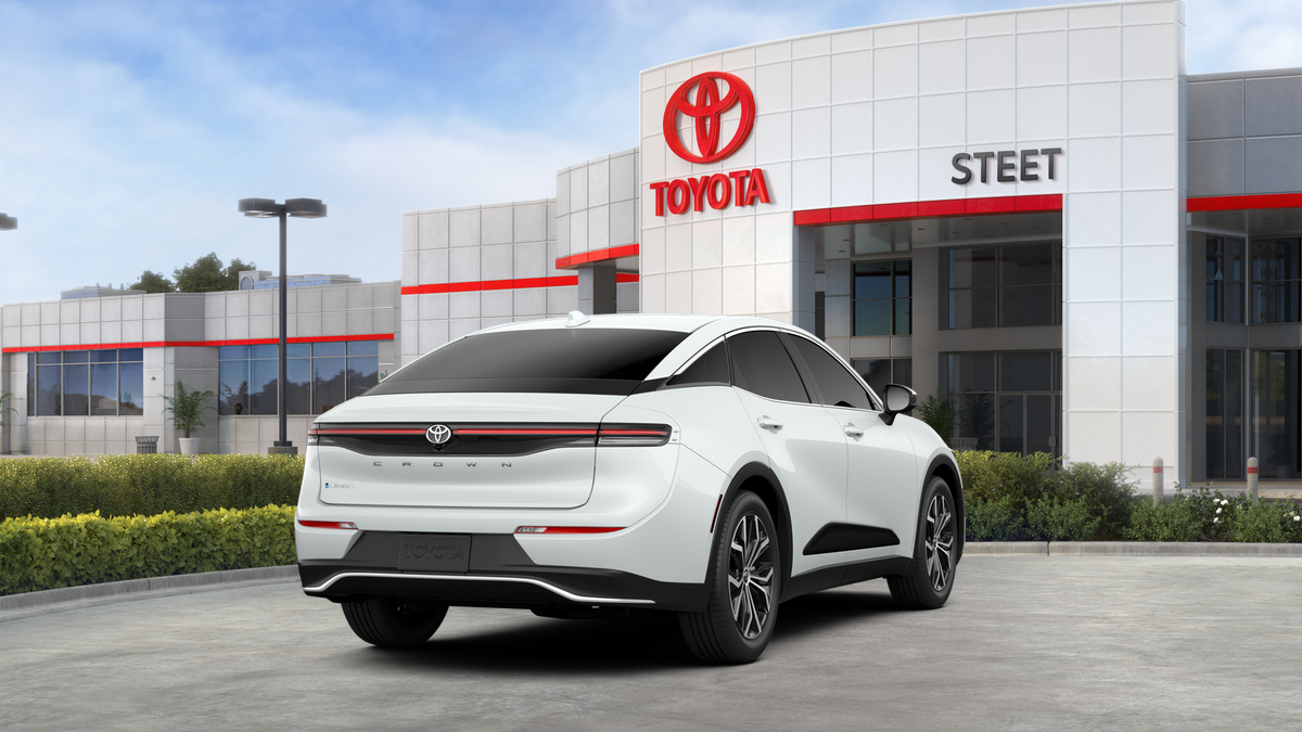 2026 Toyota Toyota Crown XLE