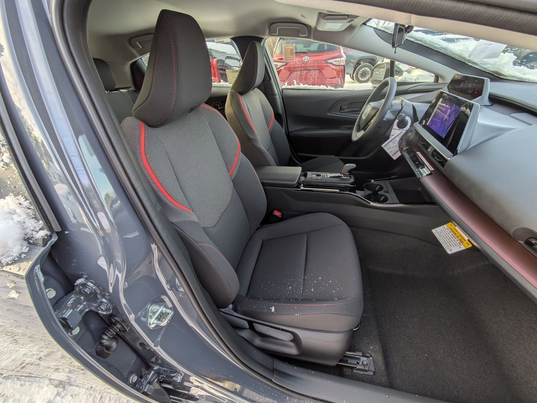 2026 Toyota Prius Plug-in Hybrid SE