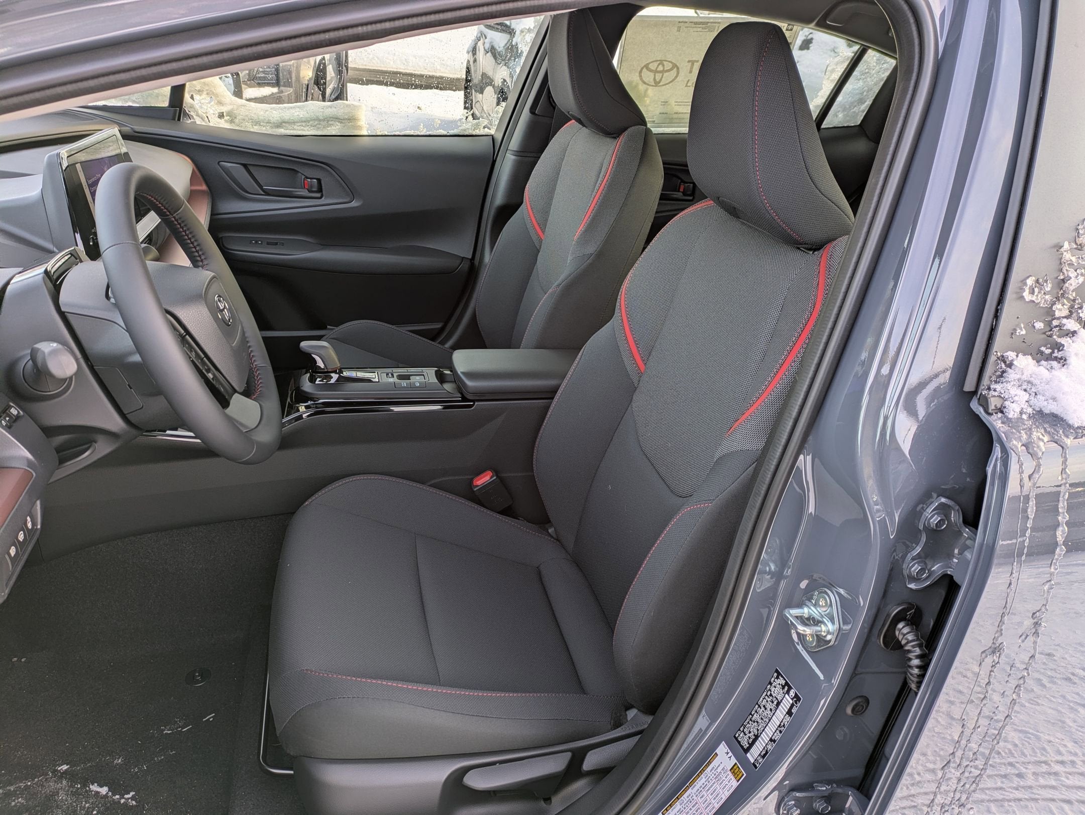 2026 Toyota Prius Plug-in Hybrid SE