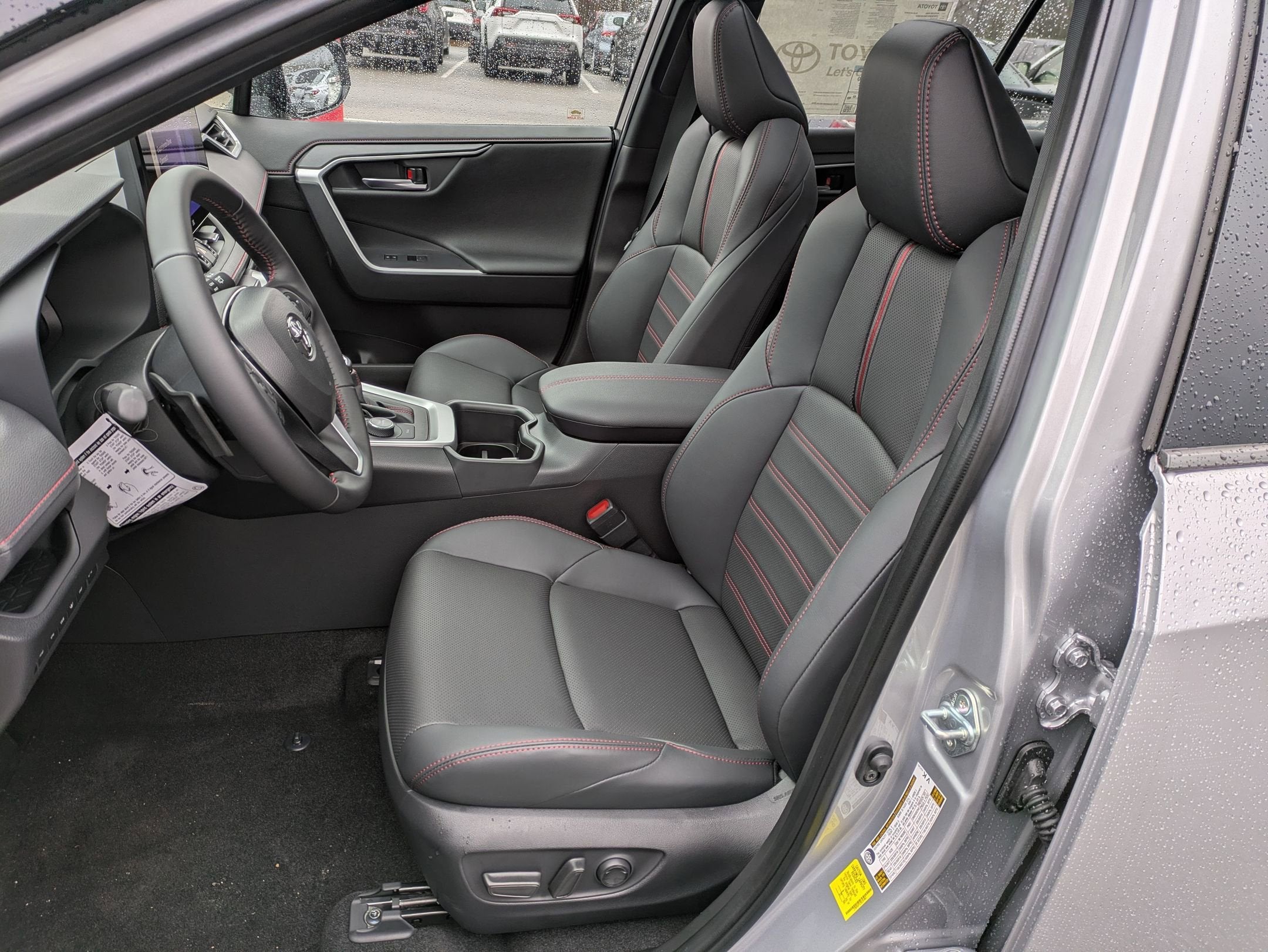 2025 Toyota RAV4 Plug-in Hybrid XSE